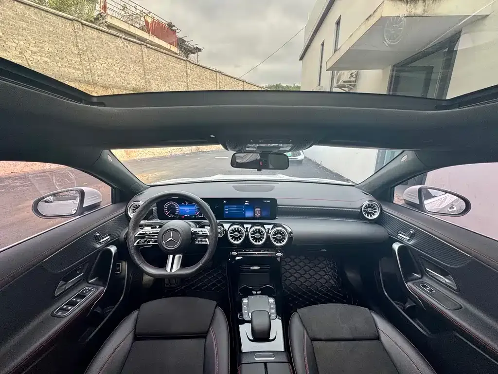 Mercedes-Benz A-Class 2024 из CN, фото 6