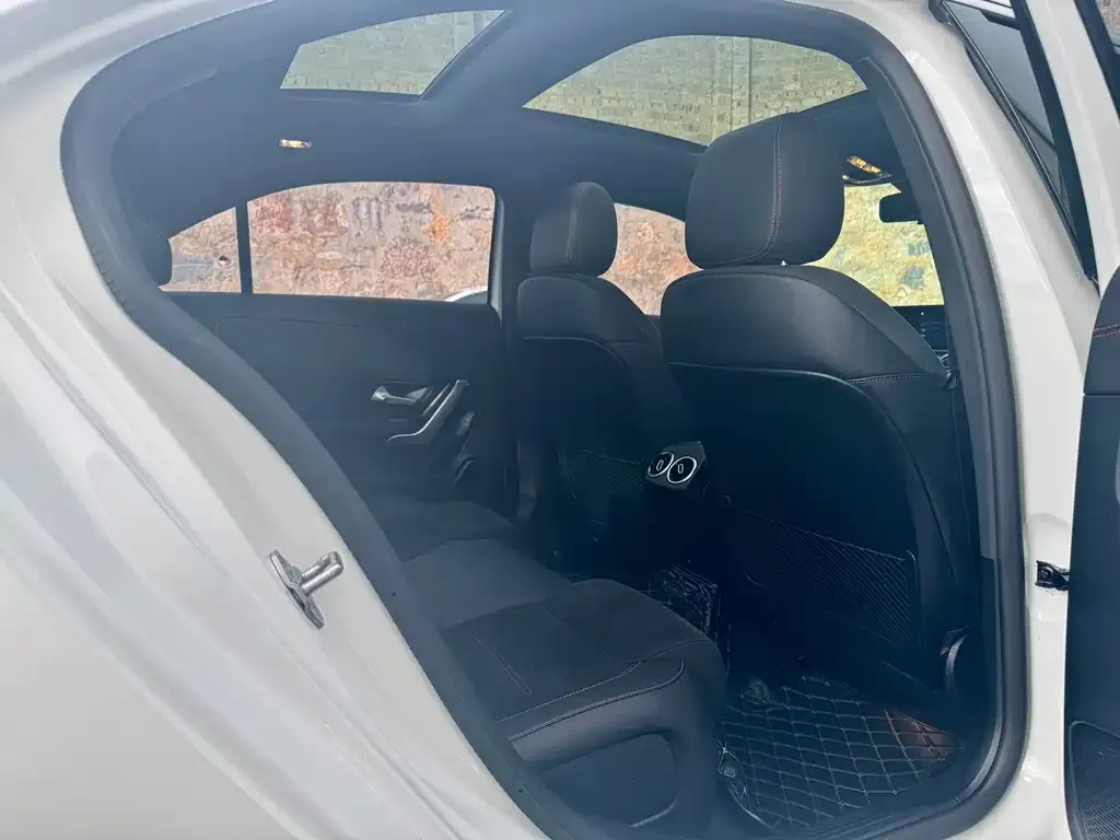 Mercedes-Benz A-Class 2024 из CN, фото 7