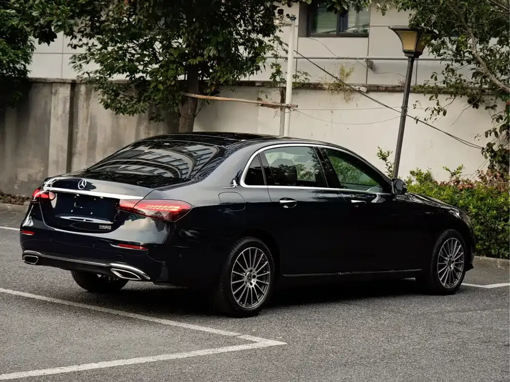 Mercedes-Benz E-Class 2023 из CN, фото 4