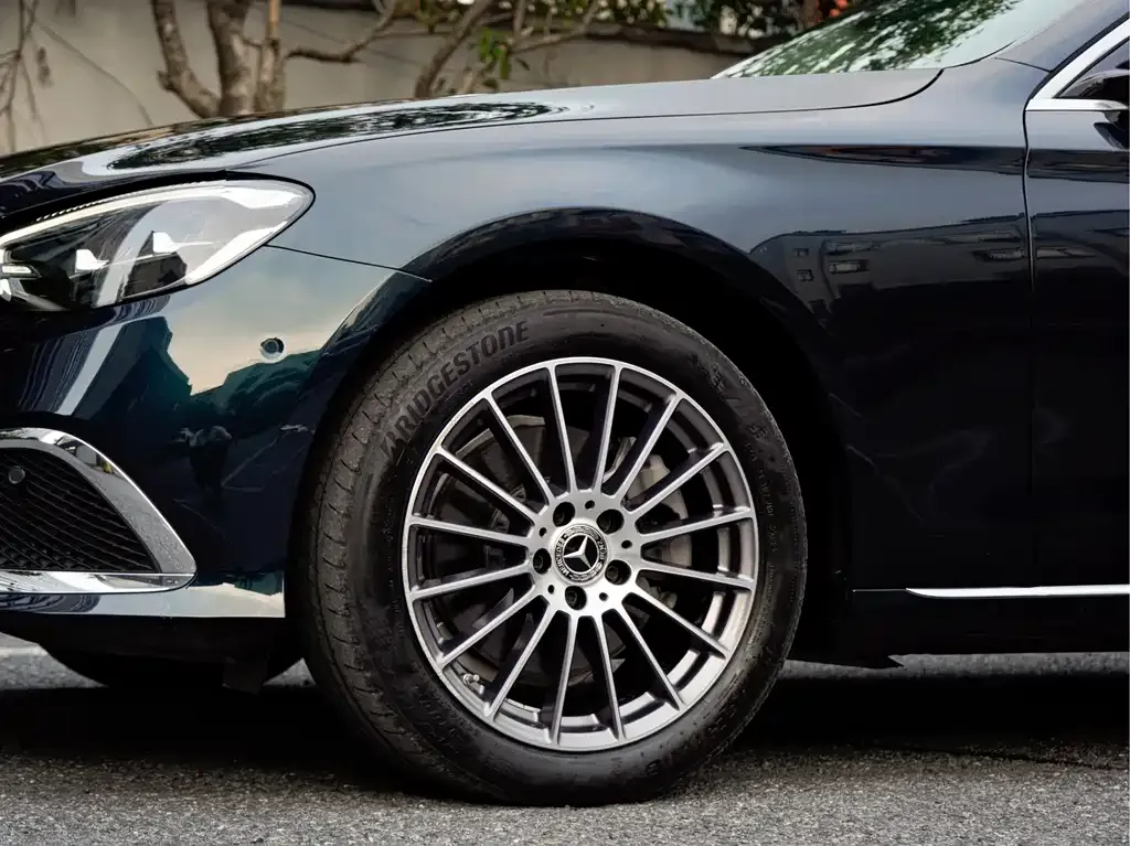 Mercedes-Benz E-Class 2023 из CN, фото 9