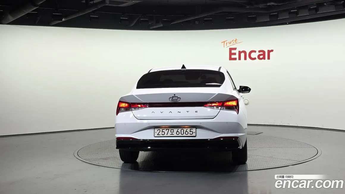 Hyundai AVANTE — фото 4