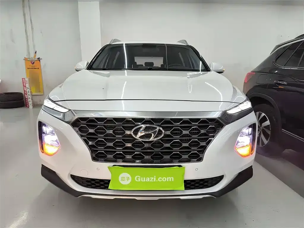 Hyundai Santa Fe 2021 из CN, фото 3