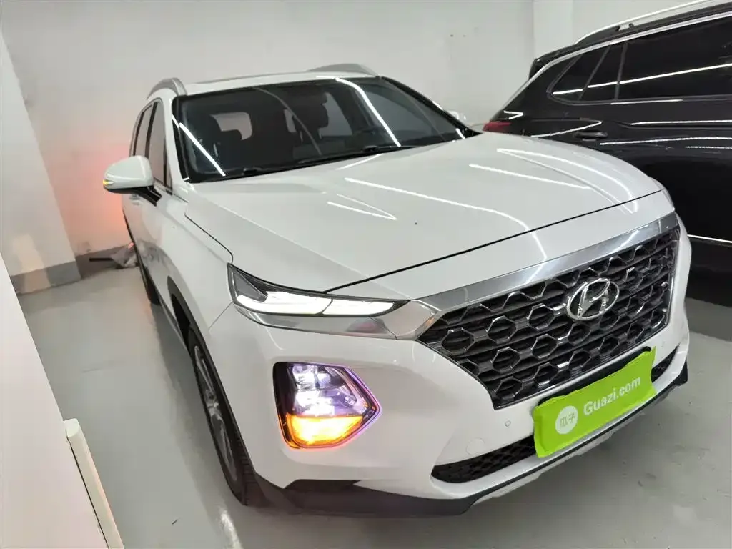 Hyundai Santa Fe 2021 из CN, фото 4