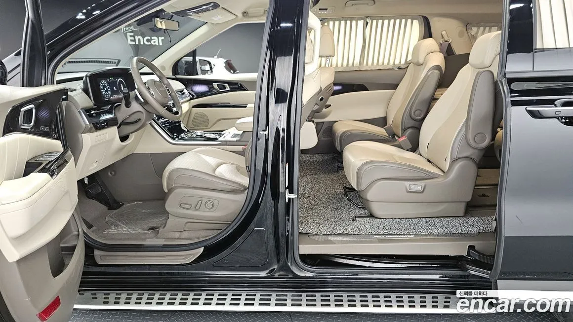 Kia Carnival — фото 10