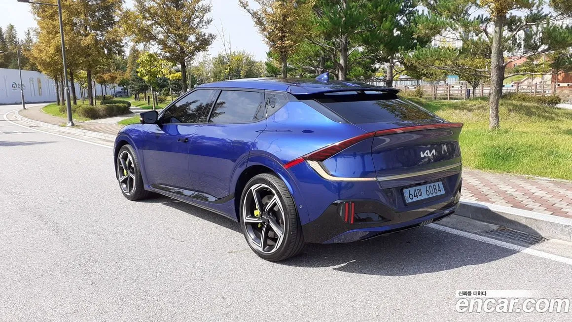 Kia EV6 2023 из KR, фото 3