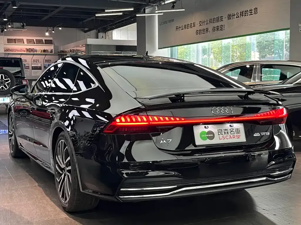 Audi A7 2024 из CN, фото 4