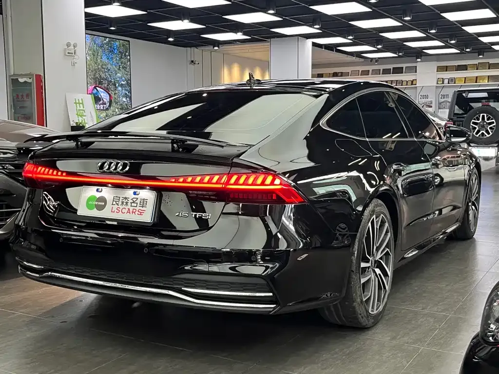 Audi A7 2024 из CN, фото 6
