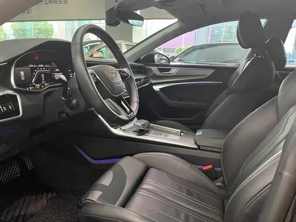 Audi A7 2024 из CN, фото 8