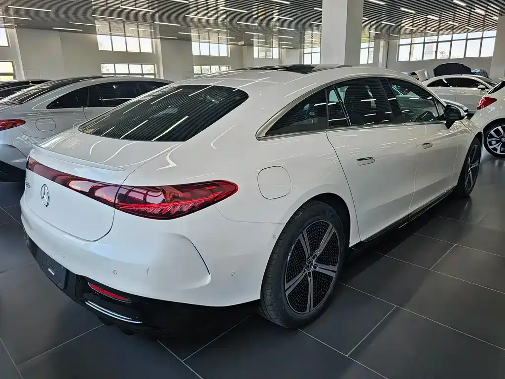 Mercedes-Benz EQS 2025 из CN, фото 2