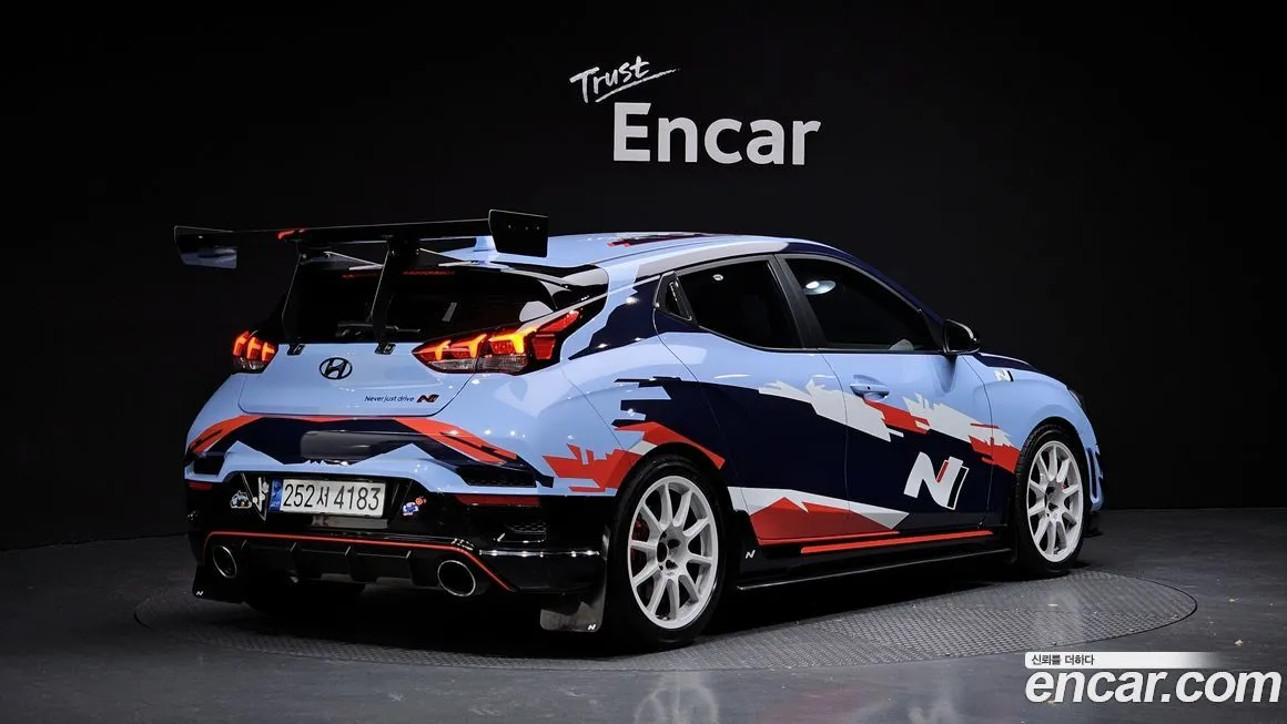 Hyundai Veloster — фото 2