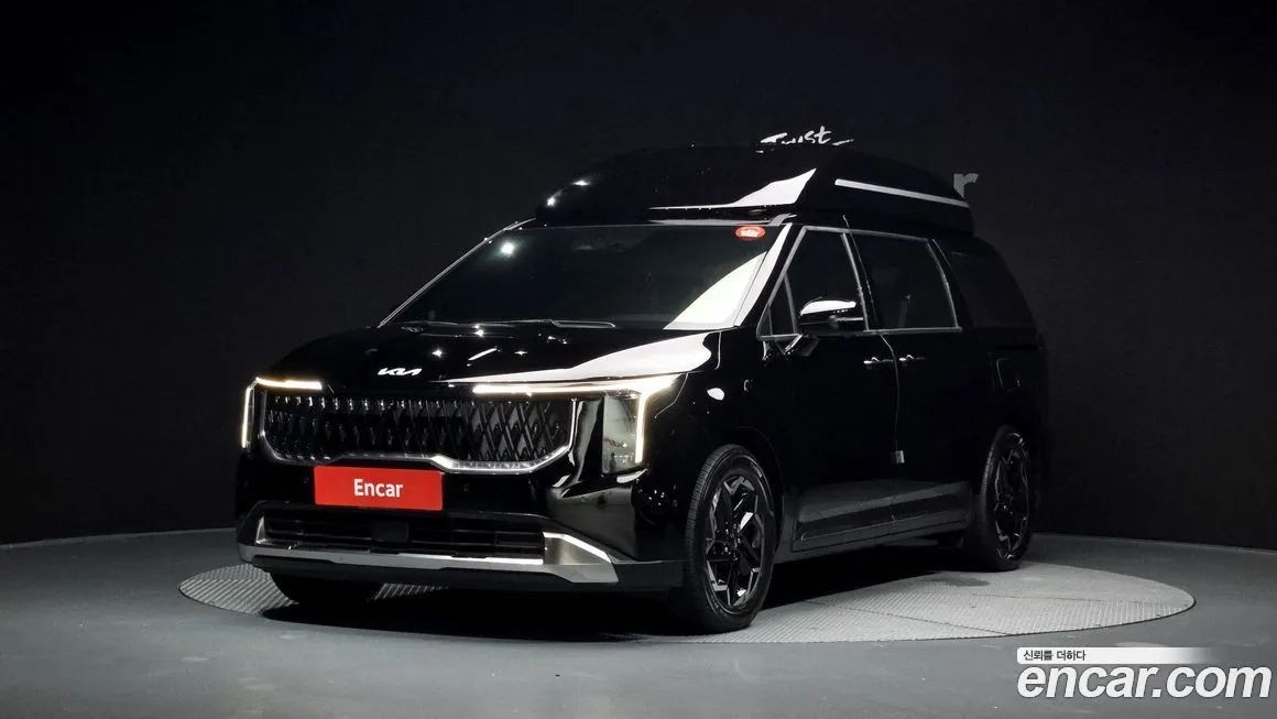 Kia Carnival — фото 1