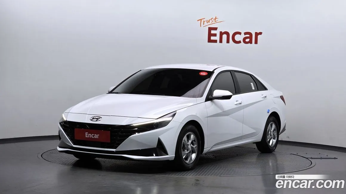 Hyundai AVANTE — фото 1