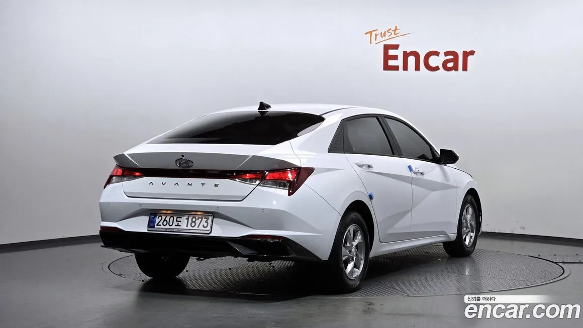 Hyundai AVANTE — фото 2