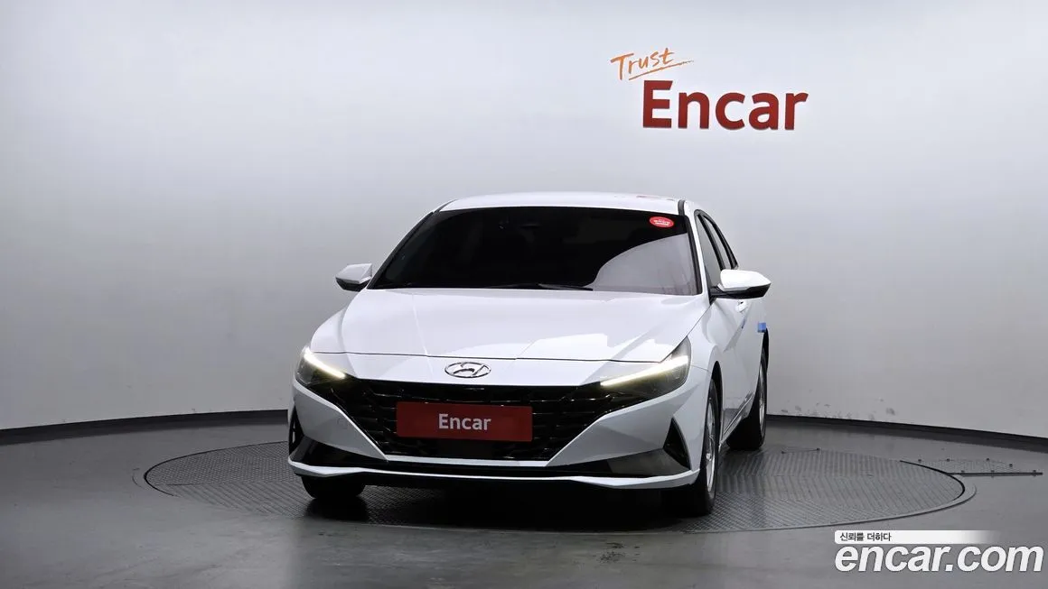 Hyundai AVANTE — фото 3