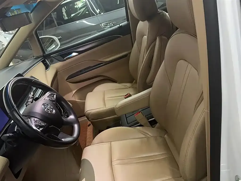Buick GL8 2022 из CN, фото 8