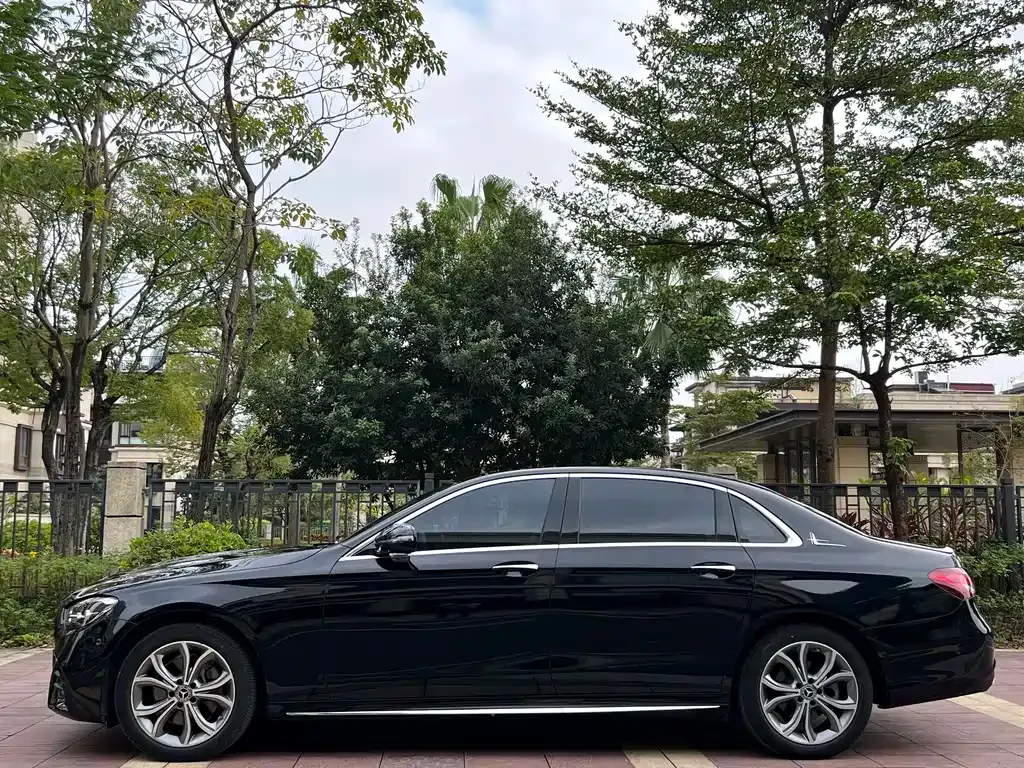Mercedes-Benz E-Class 2022 из CN, фото 4