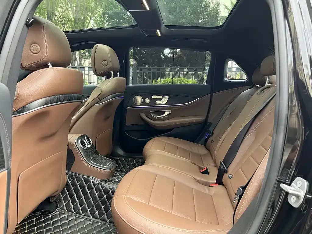 Mercedes-Benz E-Class 2022 из CN, фото 8