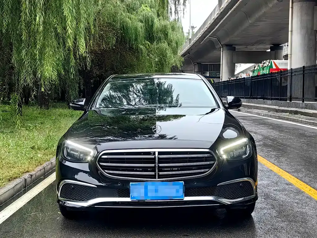 Mercedes-Benz E-Class 2023 из CN, фото 2