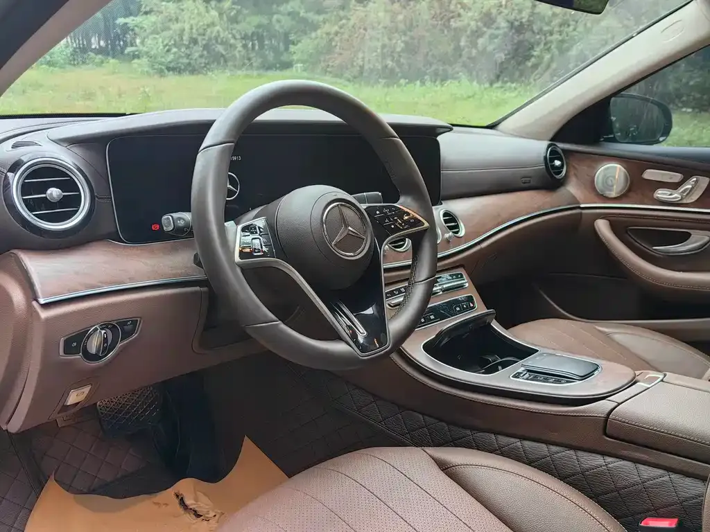 Mercedes-Benz E-Class 2023 из CN, фото 6