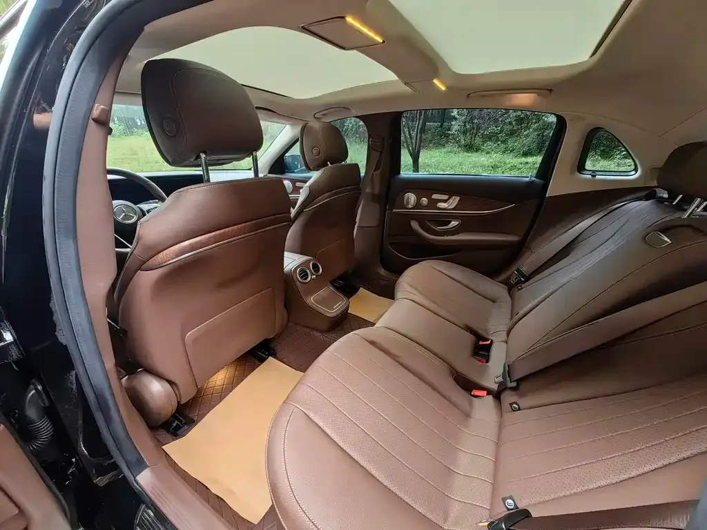 Mercedes-Benz E-Class 2023 из CN, фото 8