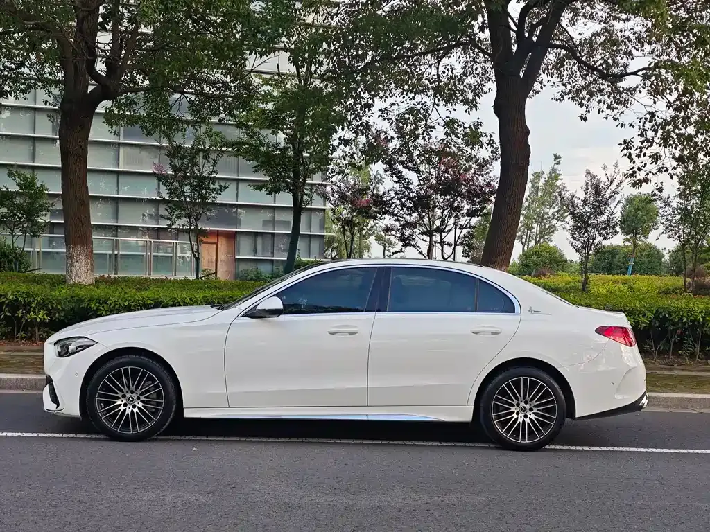Mercedes-Benz C-Class — фото 4