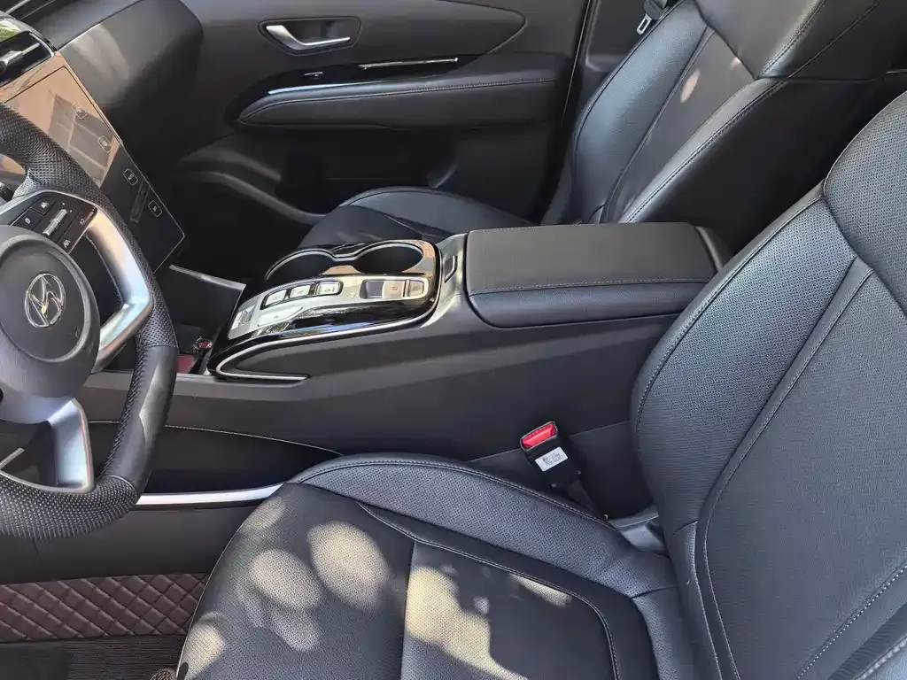 Hyundai Tucson 2023 из CN, фото 10