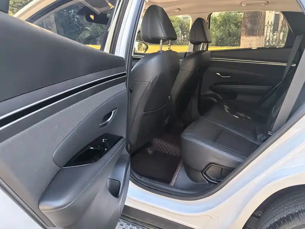 Hyundai Tucson 2023 из CN, фото 8