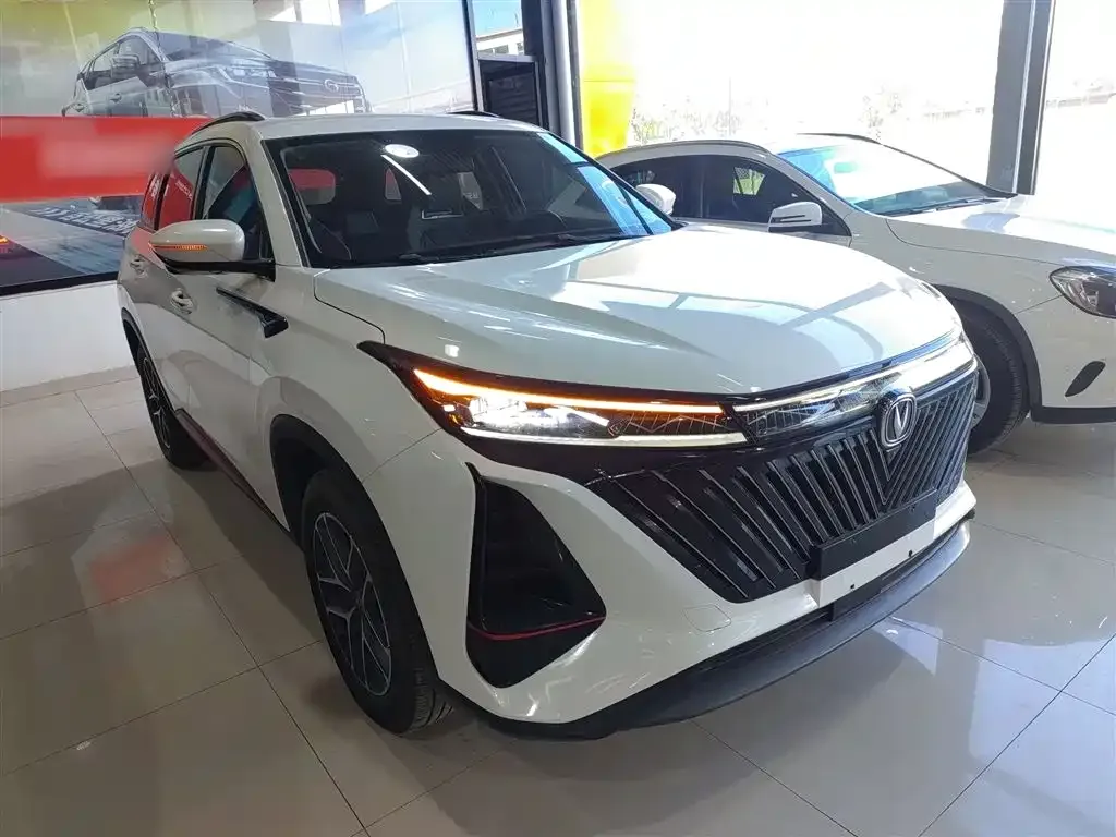 Changan CS75PLUS — фото 4