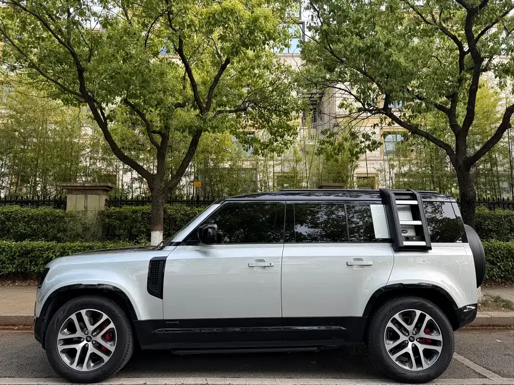 Land Rover Defender — фото 3