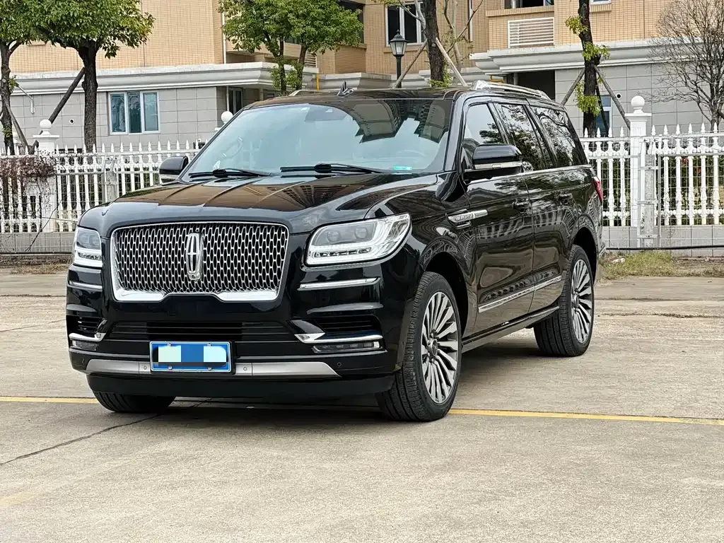 Lincoln Navigator 2021 из CN, фото 1