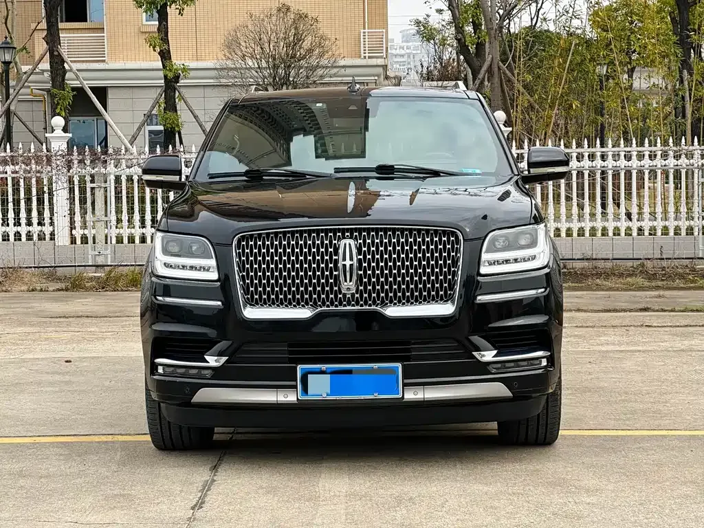 Lincoln Navigator 2021 из CN, фото 2