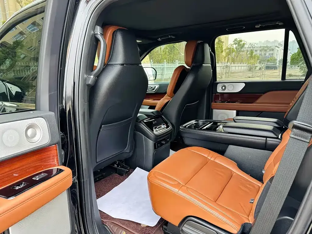 Lincoln Navigator 2021 из CN, фото 5