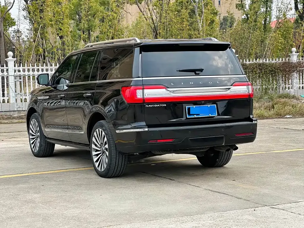 Lincoln Navigator 2021 из CN, фото 8