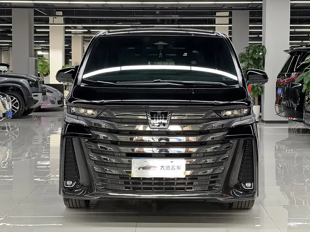 Toyota Vellfire 2024 из CN, фото 2