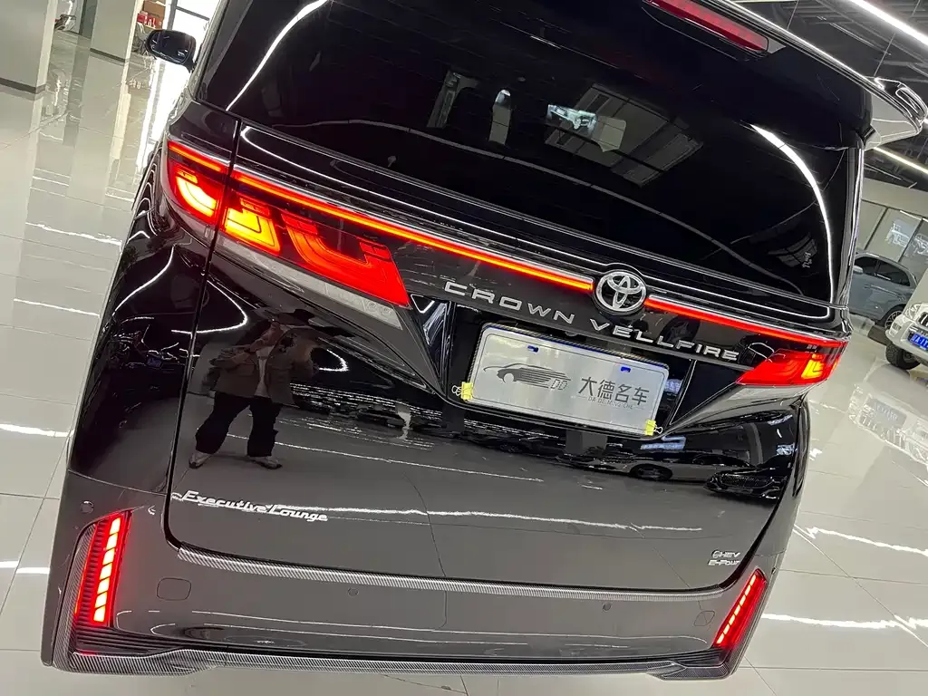 Toyota Vellfire 2024 из CN, фото 7