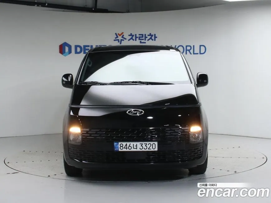 Hyundai Staria — фото 3