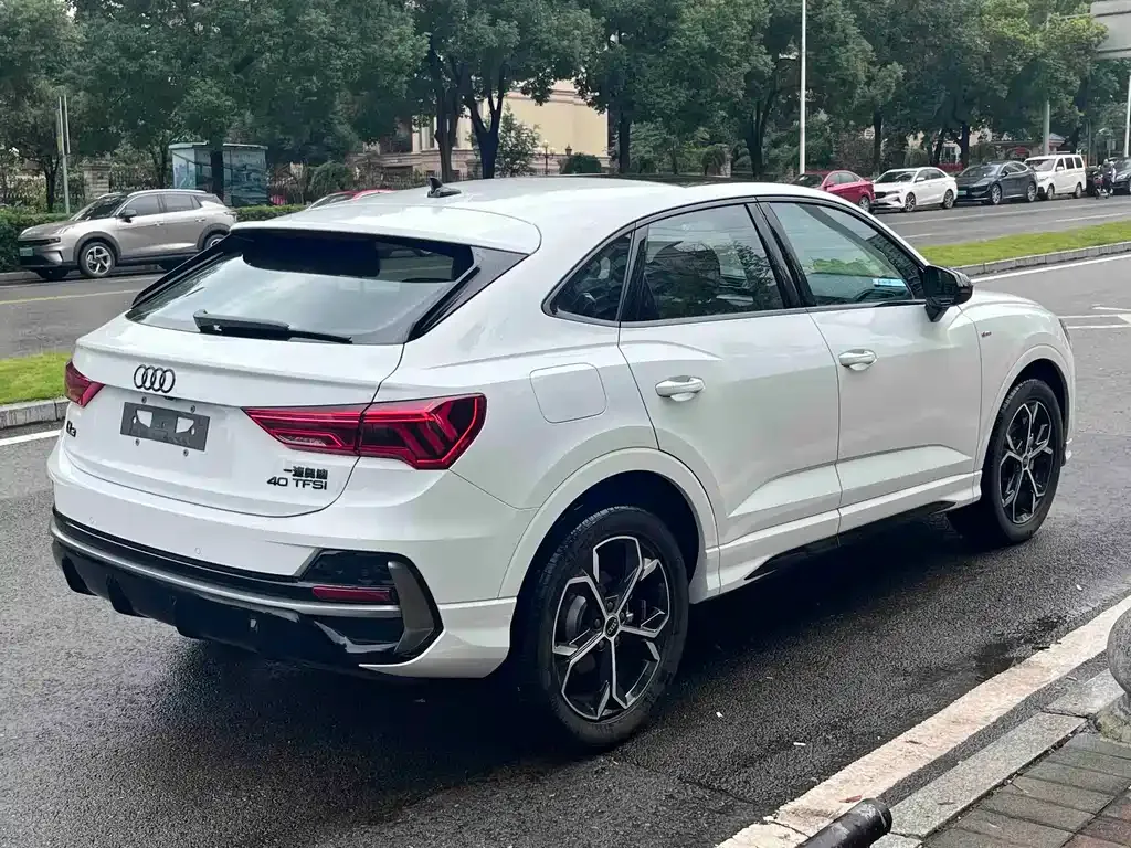 Audi Q3 Sportback — фото 6