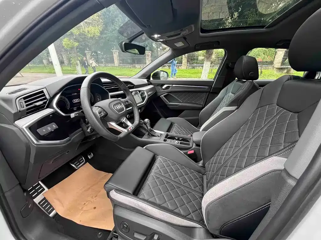 Audi Q3 Sportback — фото 9