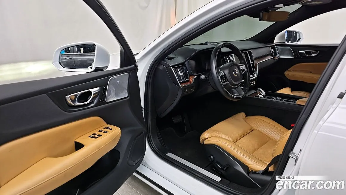Volvo S60 — фото 10