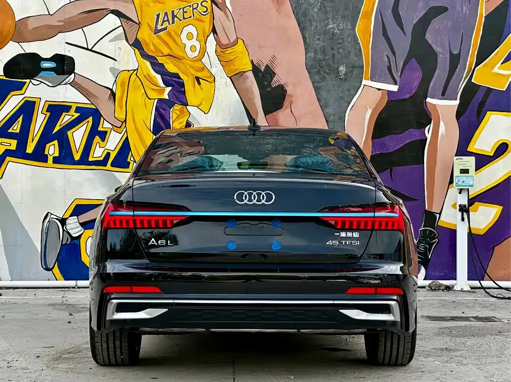 Audi A6L — фото 5