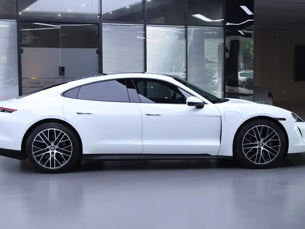 Porsche Taycan 2021 из CN, фото 3