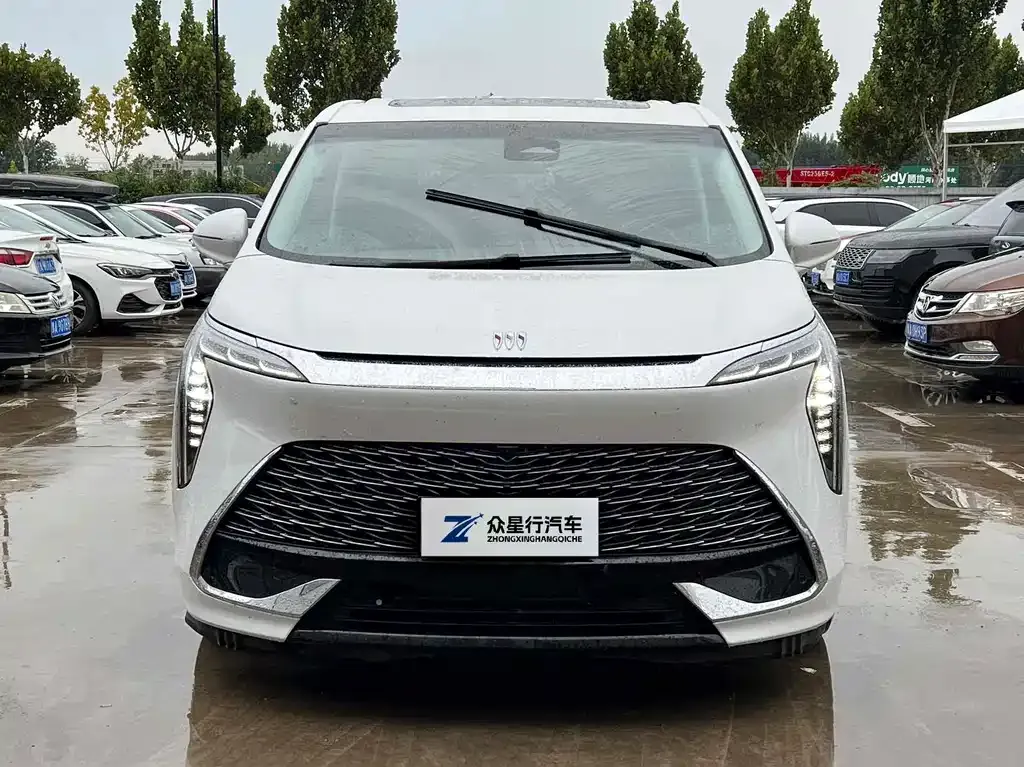 Buick Century 2023 из CN, фото 2