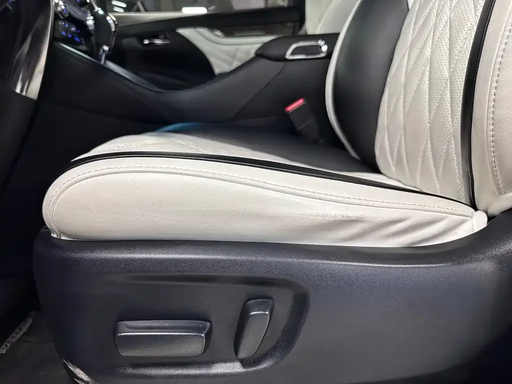 Toyota Vellfire 2022 из CN, фото 10