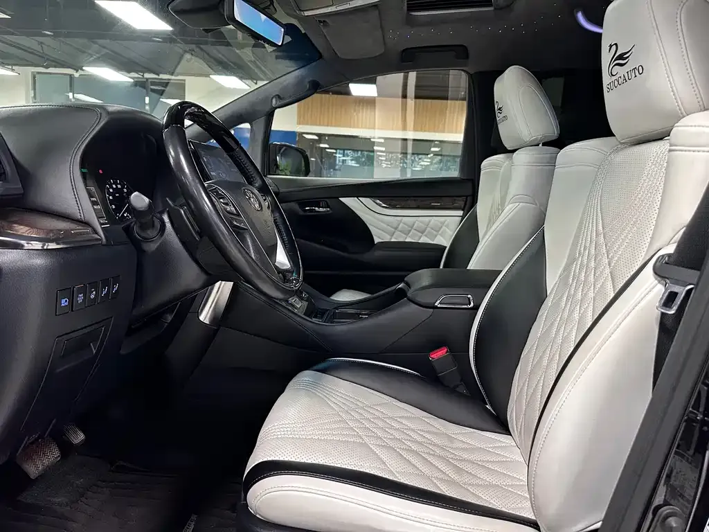 Toyota Vellfire 2022 из CN, фото 4