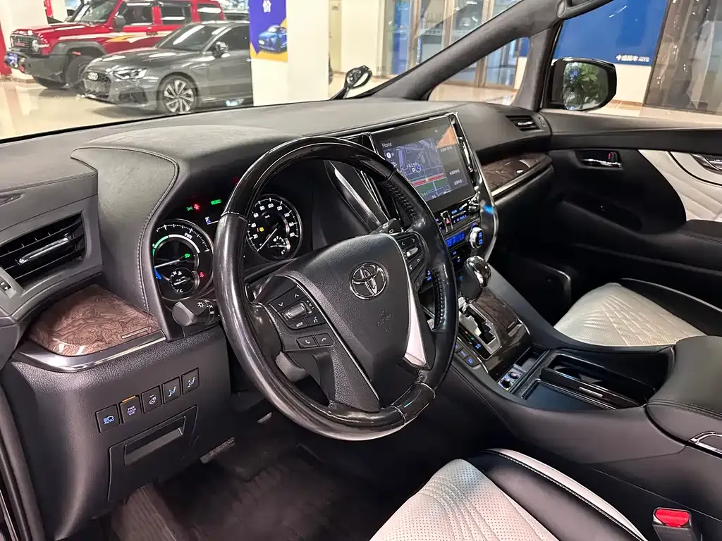 Toyota Vellfire 2022 из CN, фото 5