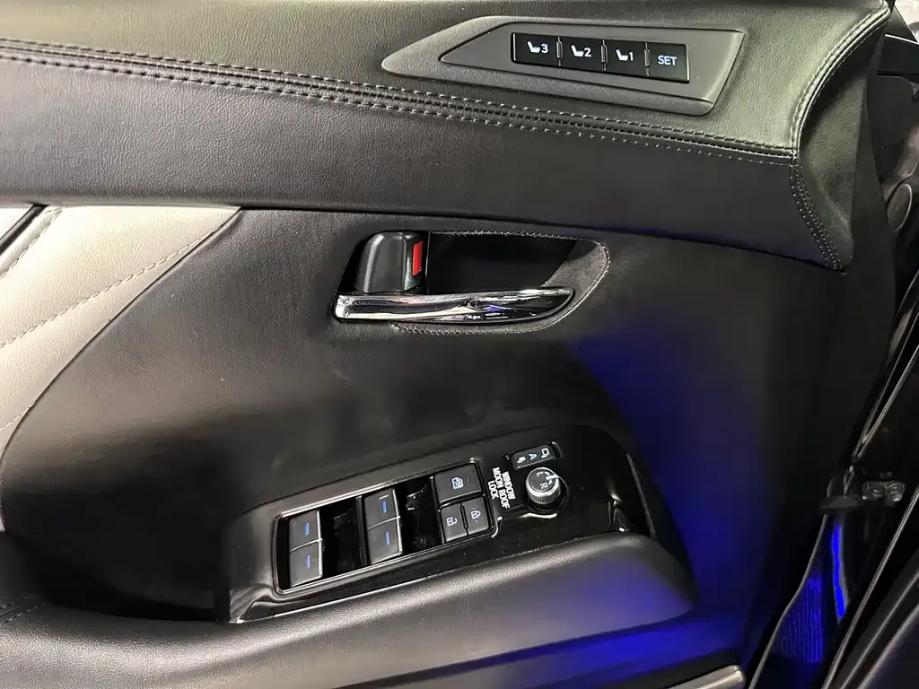 Toyota Vellfire 2022 из CN, фото 6