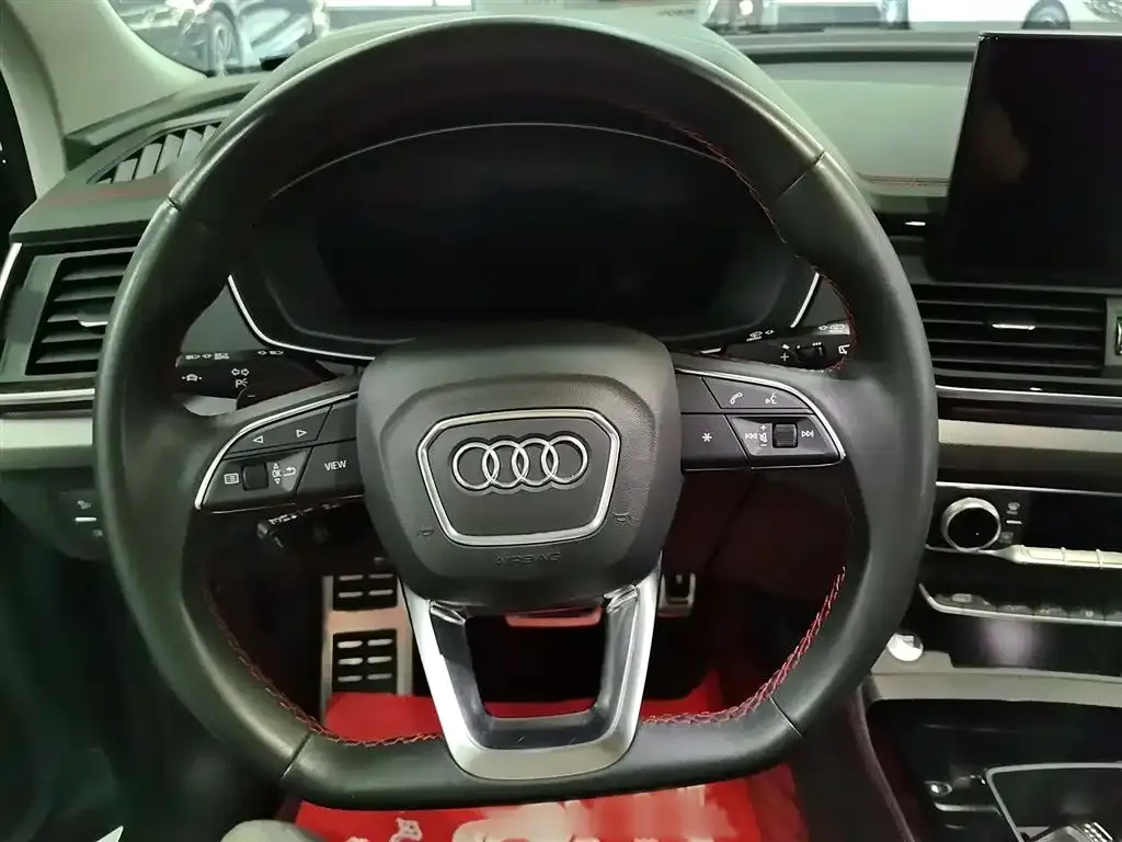 Audi Q5L 2023 из CN, фото 3