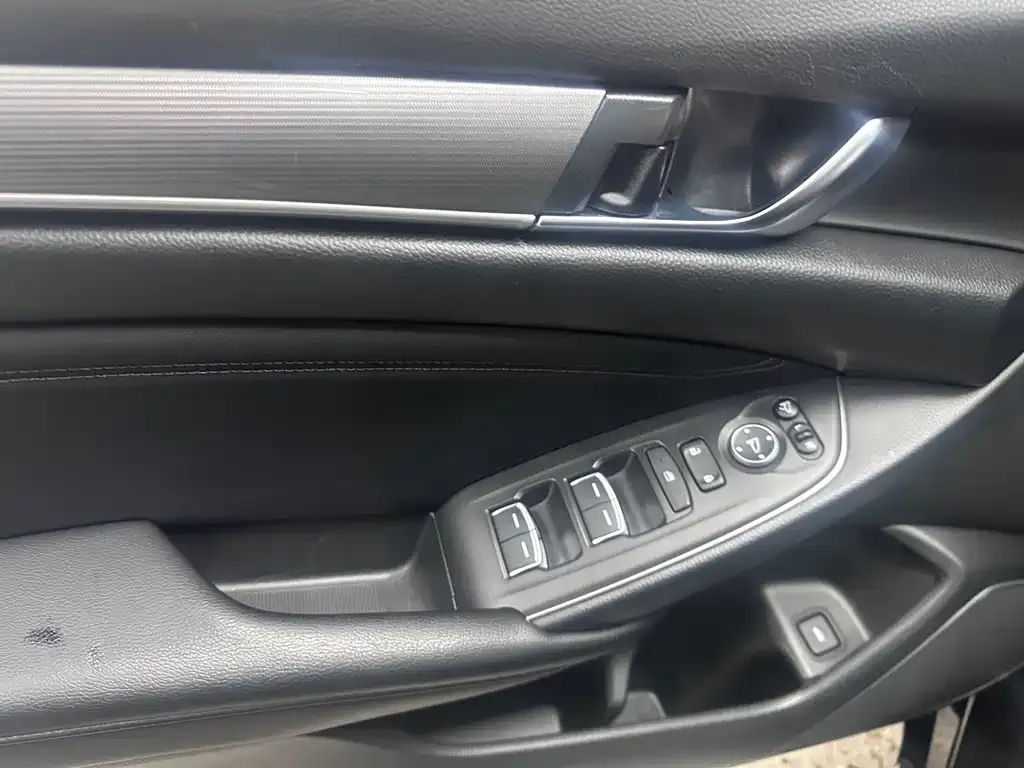 Honda Accord 2021 из CN, фото 4