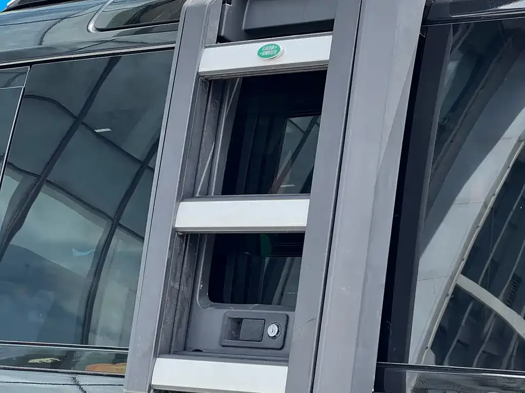 Land Rover Defender — фото 4