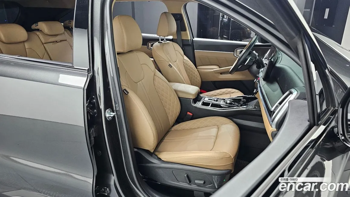Kia Sorento — фото 10